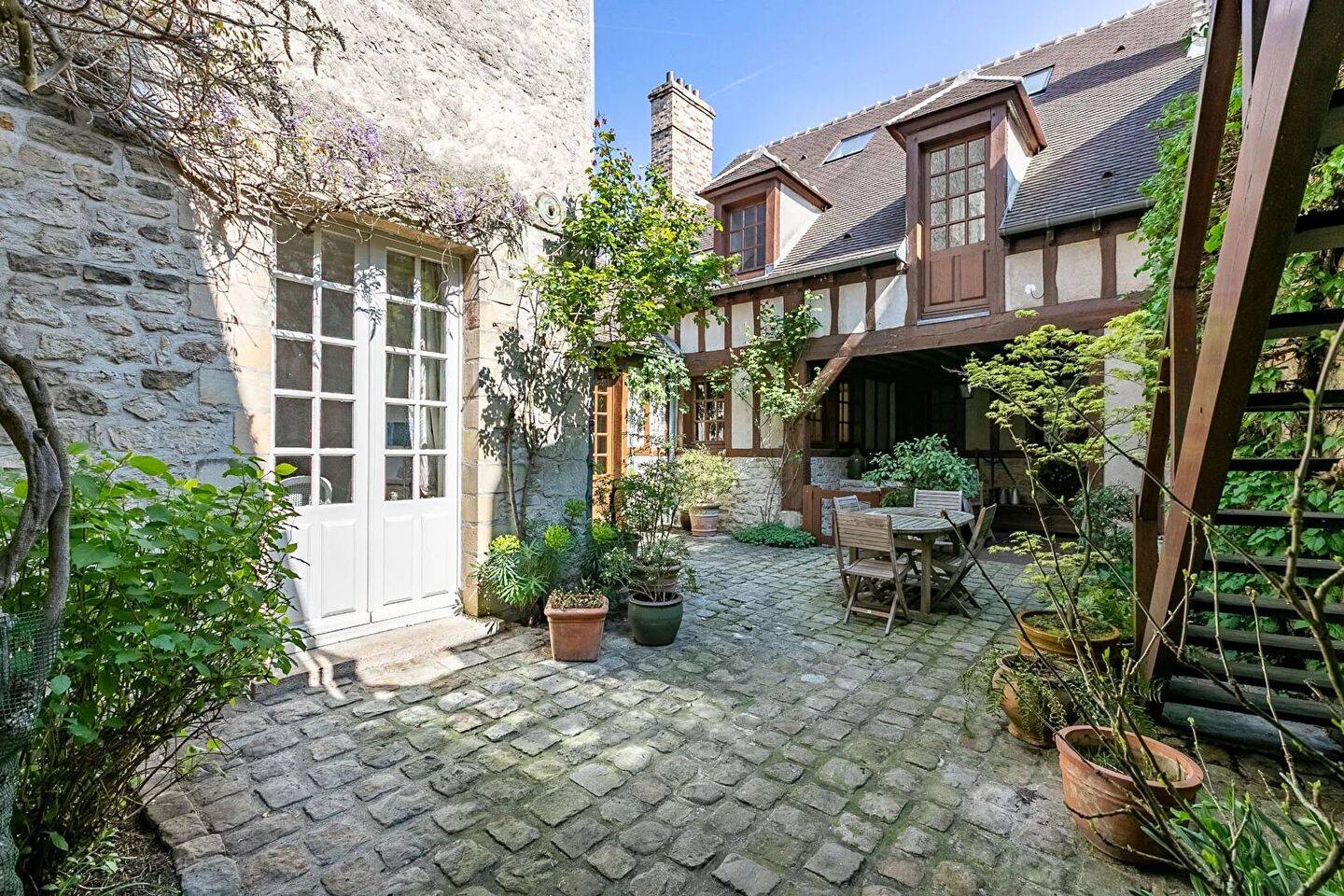 Maison 7 pièces 200 m² · à Senlis · 200 m² · 940 000 €