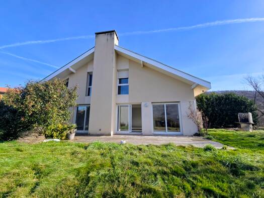 Maison à louer 2 000 € 5 pièces 4 chambres 167 m² 760 m² de terrain Champagnier 38800