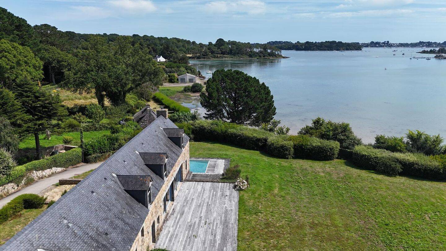 Maison 8 pièces 380 m² · à Arradon · 380 m² · 3 300 000 €
