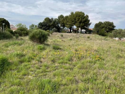 Terrain constructible à vendre 199 900 € 844 m² de terrain Domazan 30390