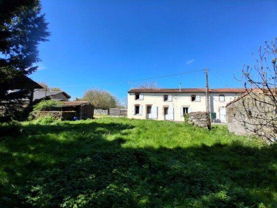 Maison 6 pièces 180 m² · à Les Brouzils · 180 m² · 274 000 €