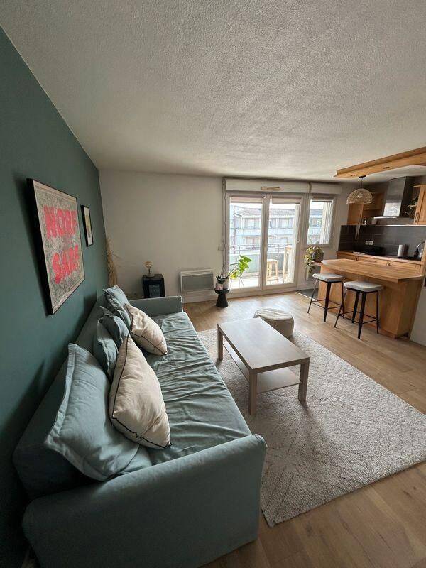 Appartement 2 pièces 48 m² · à Bordeaux · 48 m² · 980 €
