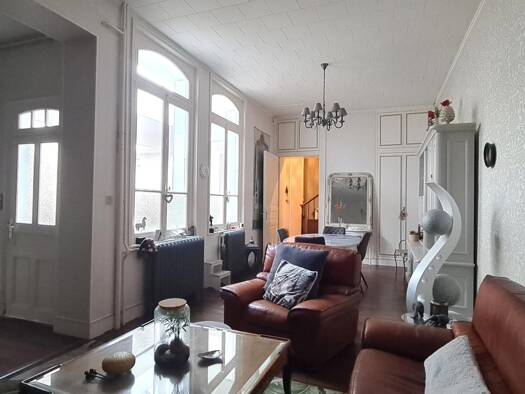 Maison à vendre 270 000 € 6 pièces 3 chambres 212 m² 350 m² de terrain Bapaume 62450