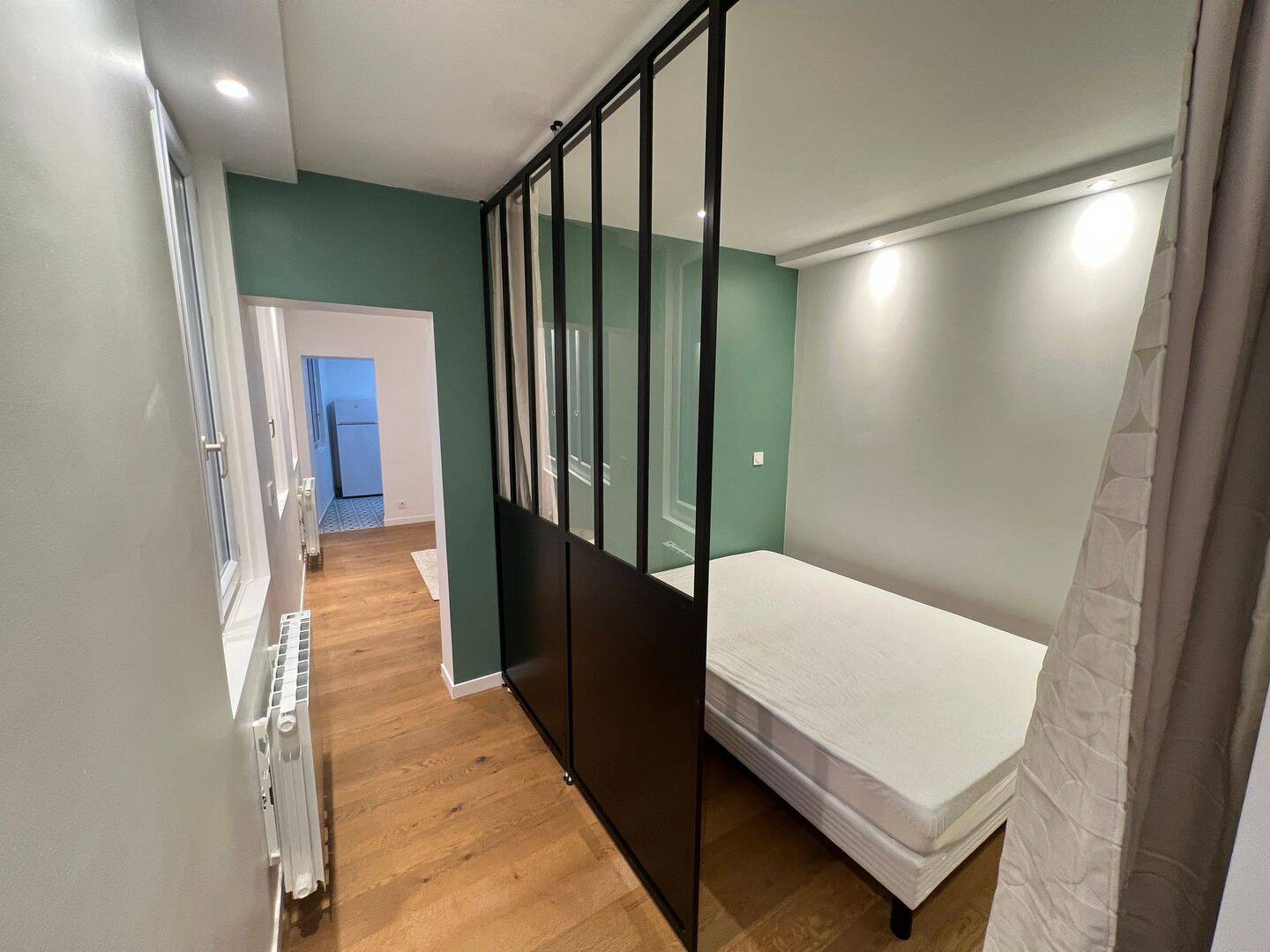 Appartement 2 pièces 29 m² · à Paris 10ème Arrondissement · 28,6 m² · 1 290 €
