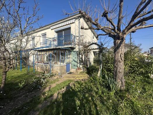 Maison à vendre 193 800 € 4 pièces 3 chambres 85 m² 367 m² de terrain Est Saint-Pierre-des-Corps 37700