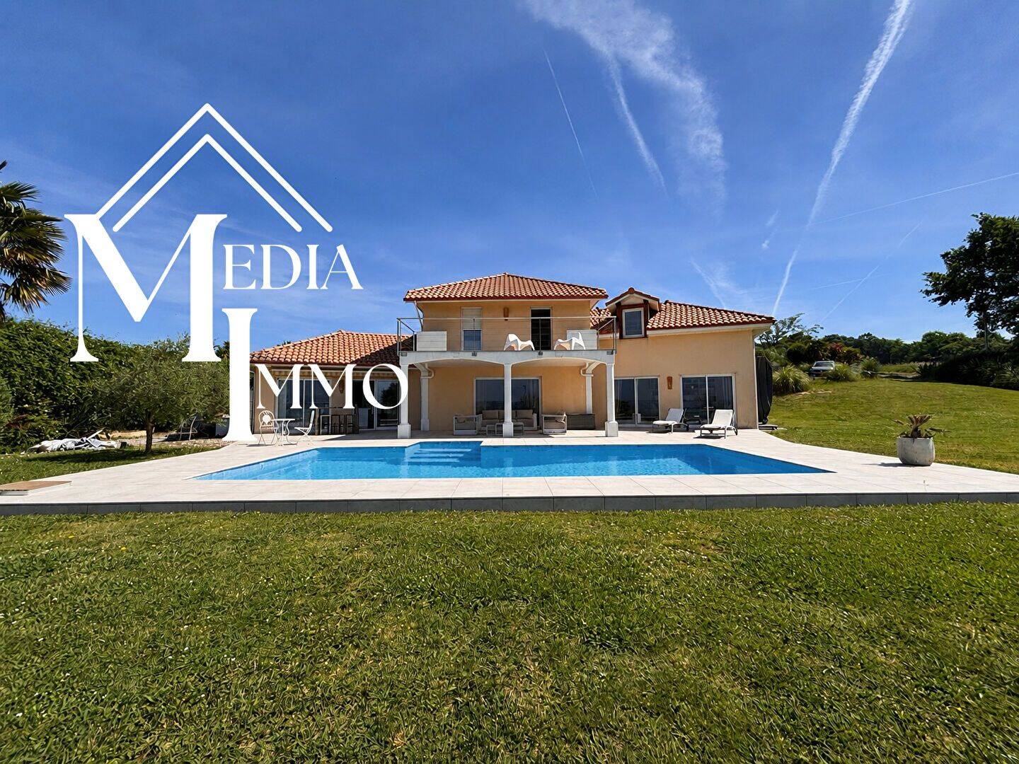 Maison 6 pièces 200 m² · à Artix · 200 m² · 525 000 €