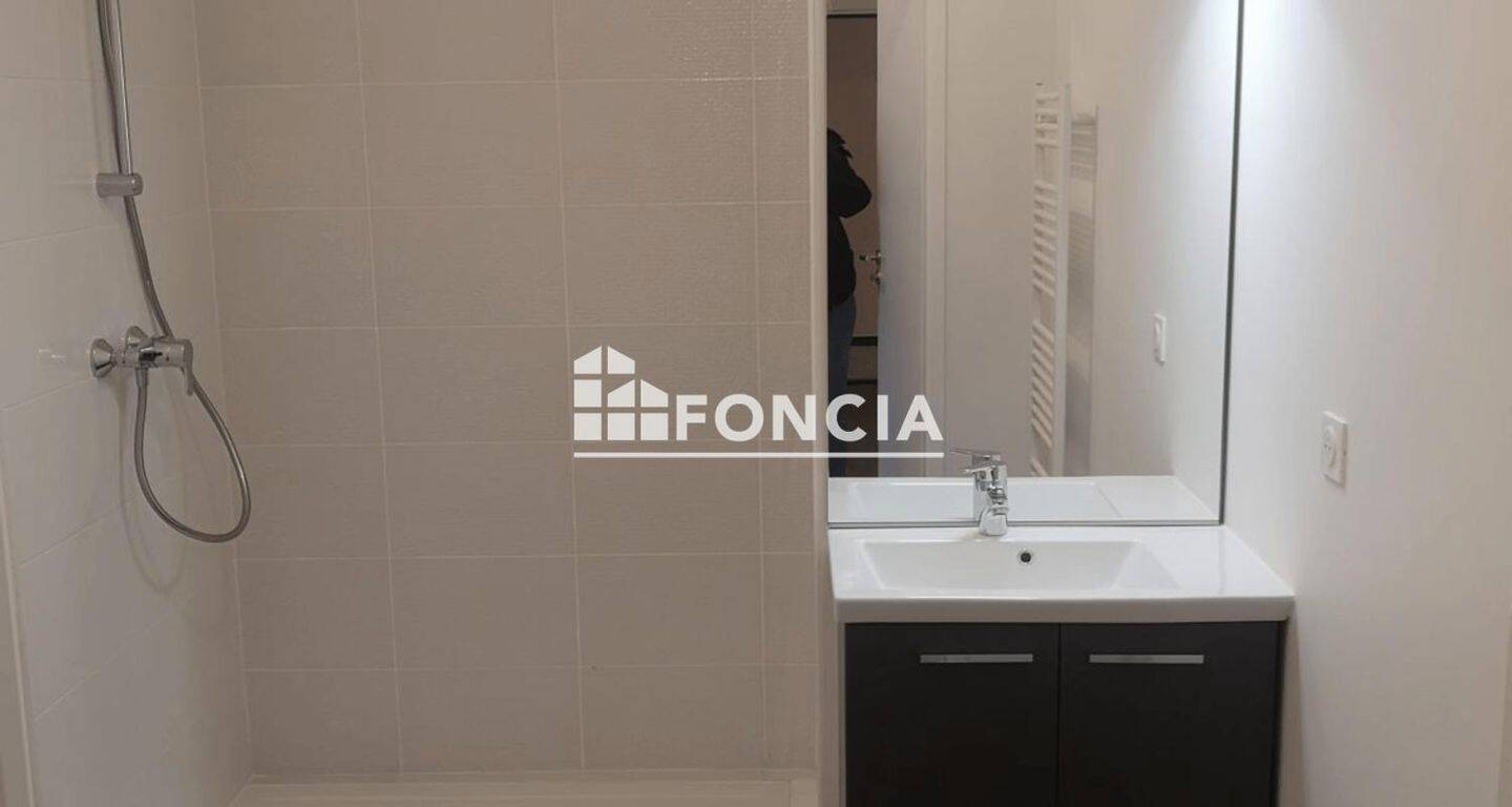 Appartement 3 pièces 59 m² · à Gif-sur-Yvette · 58,6 m² · 992 €/mois