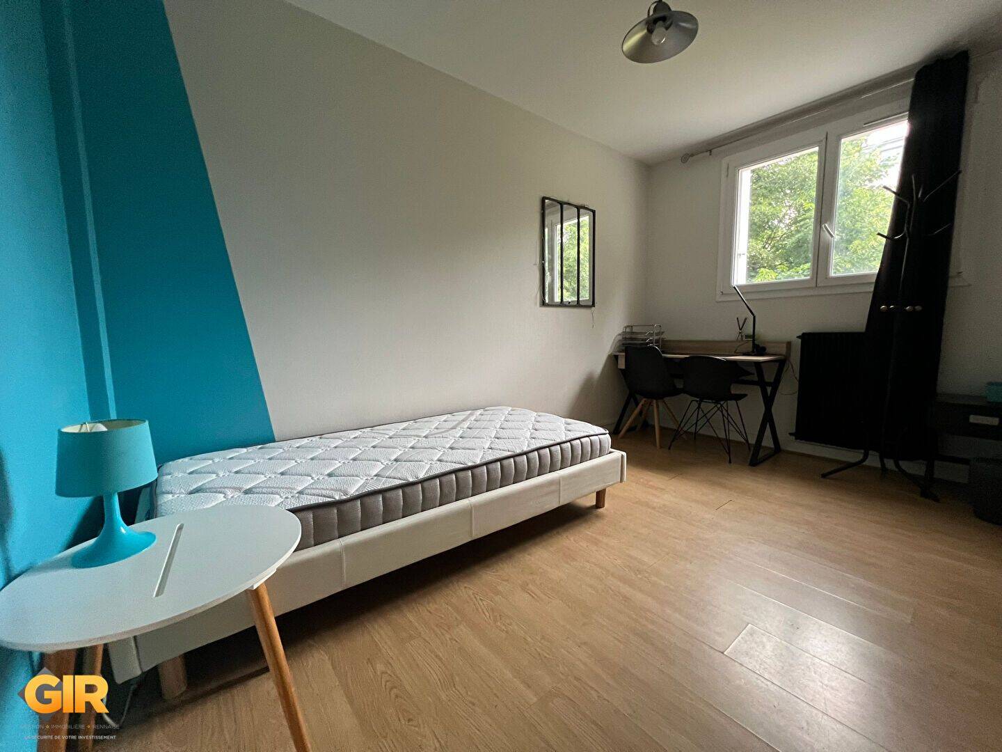 1 pièce 56 m² · à Rennes · 56,2 m² · 390 €/mois