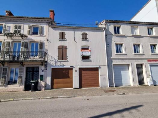 Maison à vendre 75 000 € 8 pièces 5 chambres 108 m² 81 m² de terrain Bruyères 88600