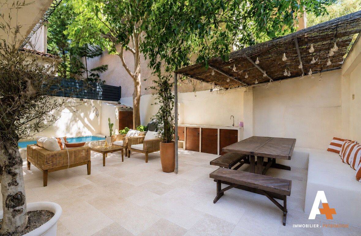 Maison 4 pièces 102 m² · à Marseille 8ème Arrondissement · 102 m² · 860 000 €