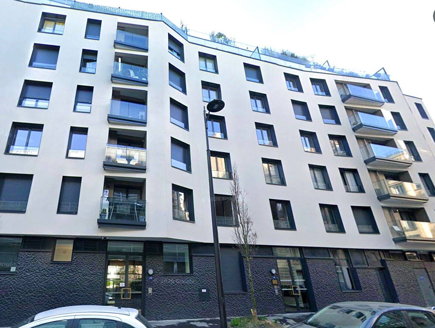 Appartement 5 pièces 107 m² · à Paris 15ème Arrondissement · 107 m² · 3 464 €