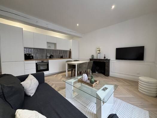 Appartement à vendre 334 400 € 3 pièces 2 chambres 52 m² Étage 1/2 Centre Ville La Rochelle 17000