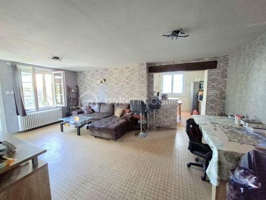 Maison de plain-pied à vendre 105 000 € 3 pièces 1 chambre 64 m² 415 m² de terrain Sully-sur-Loire 45600