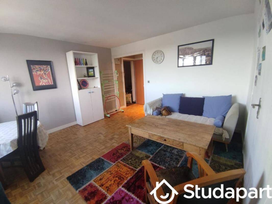 1 pièce 9 m² · à Angers · 9 m² · 455 €/mois