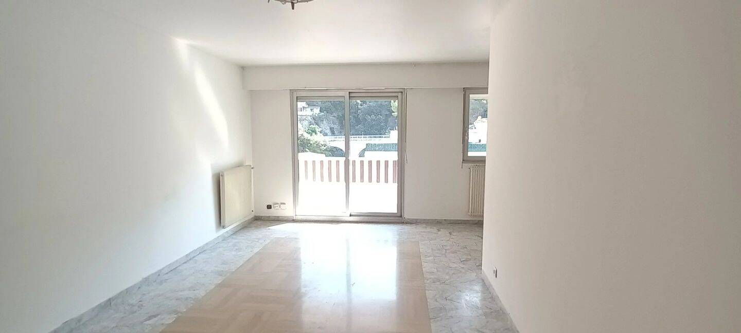Appartement 3 pièces 70 m² · à Nice · 70 m² · 220 000 €
