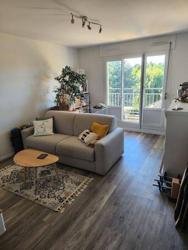 Appartement 1 pièce 30 m² · à Sainte-Foy-lès-Lyon · 30 m² · 700 €/mois