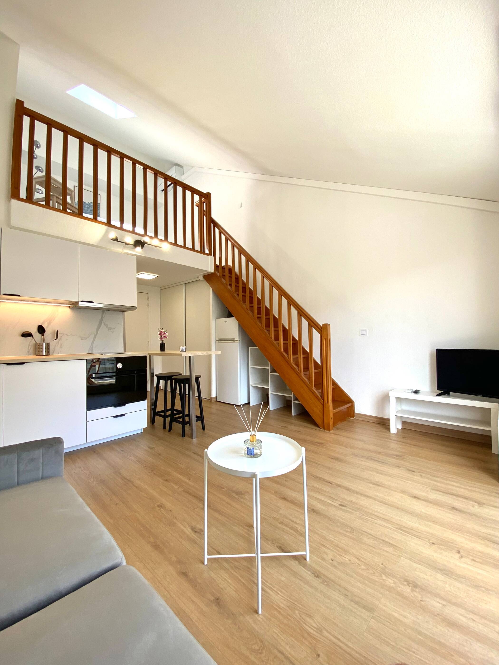 Duplex neuf avec terrasse – Dernier étage – Nice Riquier – Bail meublé 9 mois — 3