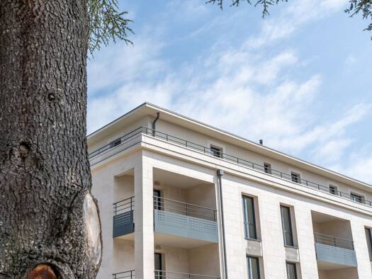 Appartement à vendre - neuf 229 500 € 2 pièces 38 m² dès le 31/03/2026 Historique Saint-Cyr-sur-Loire 37540