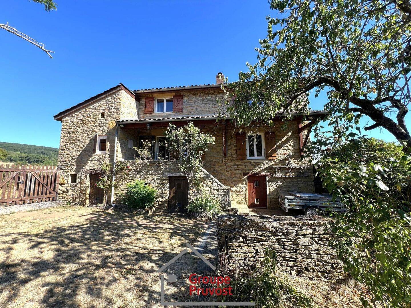 Maison 7 pièces 152 m² · à Cluny · 152 m² · 272 000 €