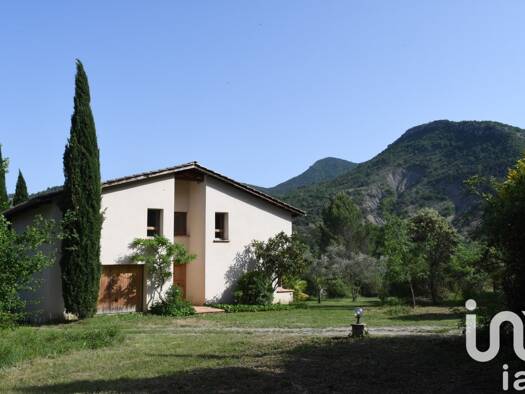 Maison à vendre 360 000 € 6 pièces 4 chambres 191 m² 3 200 m² de terrain Condorcet 26110