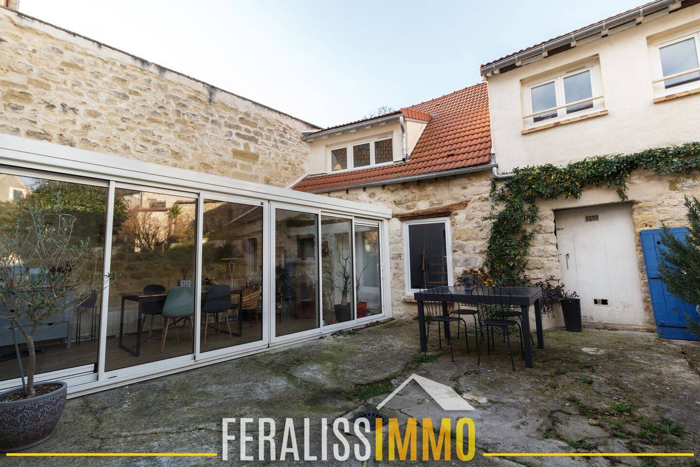 Maison 7 pièces 179 m² · à Jouy-le-Moutier · 178,6 m² · 435 000 €