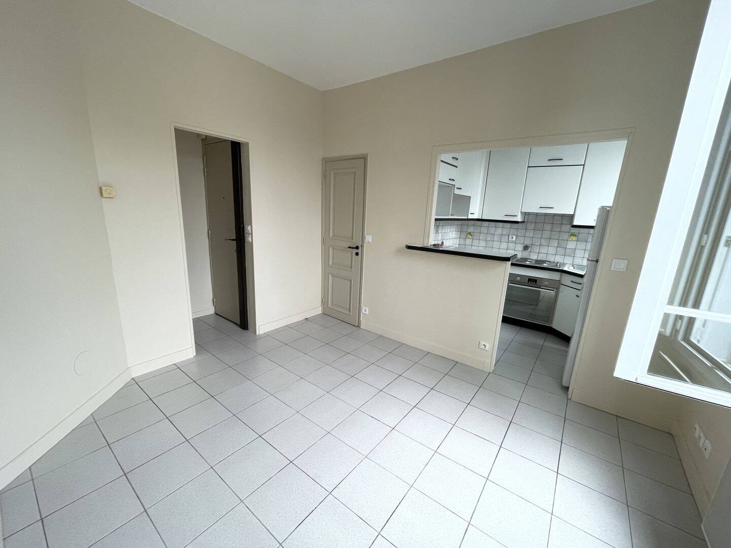 Appartement 2 pièces 30 m² · à Saint-Maur-des-Fossés · 30 m² · 858 €/mois