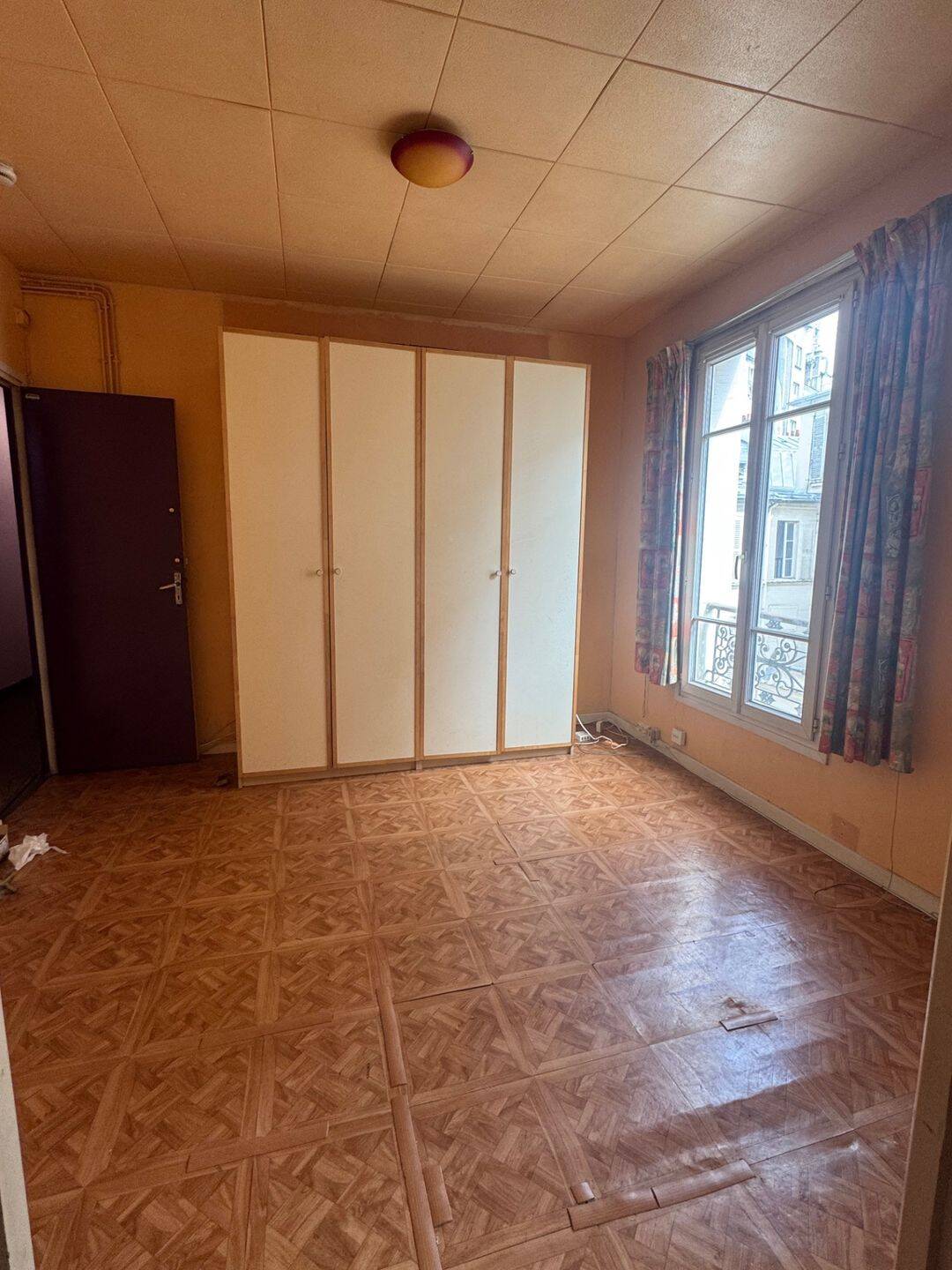 Appartement 1 pièce 20 m² · à Paris 18ème Arrondissement · 19,6 m² · 175 725 €