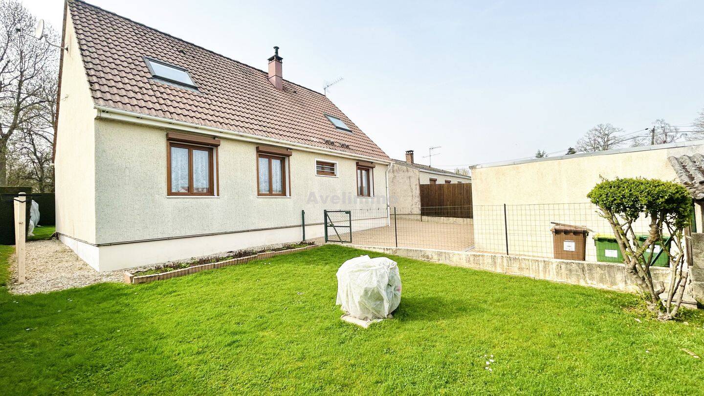 Maison 9 pièces 130 m² · à Orgerus · 130 m² · 342 500 €
