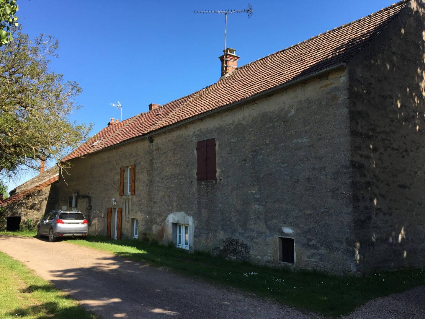 Maison 8 pièces 150 m² · à Thizy · 150 m² · 151 200 €
