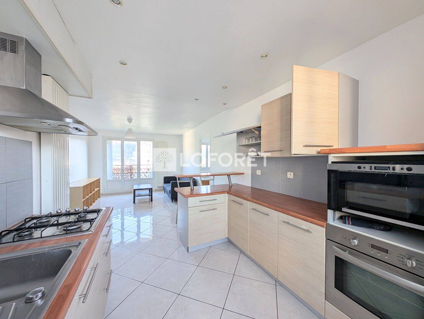 Appartement 3 pièces 52 m² · à Saint-Martin-d'Hères · 52,3 m² · 768 €