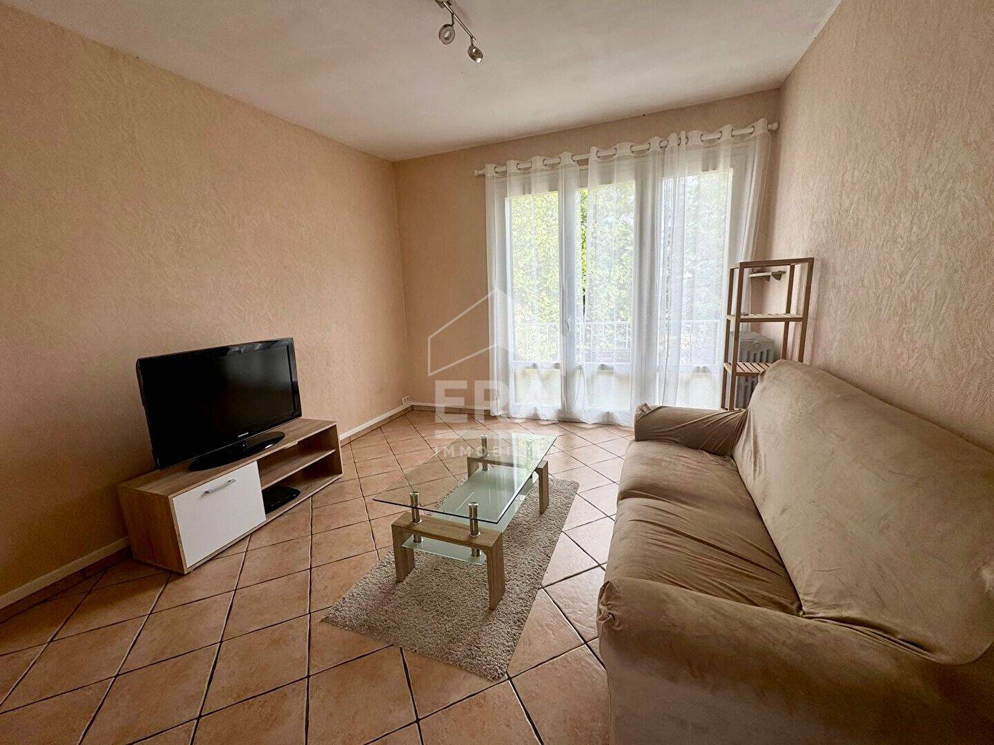 Appartement 4 pièces 63 m² · à Dammarie-les-Lys · 62,7 m² · 970 €/mois