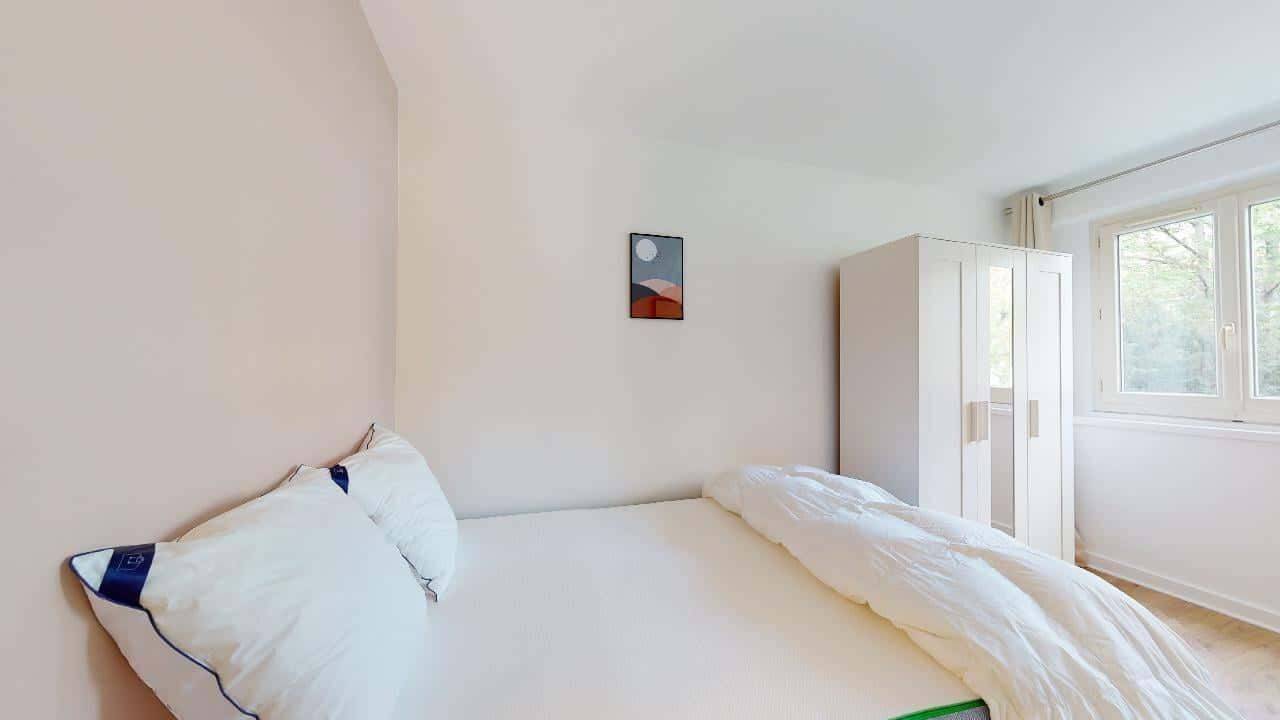 1 pièce 15 m² · à Clichy · 15 m² · 844 €/mois