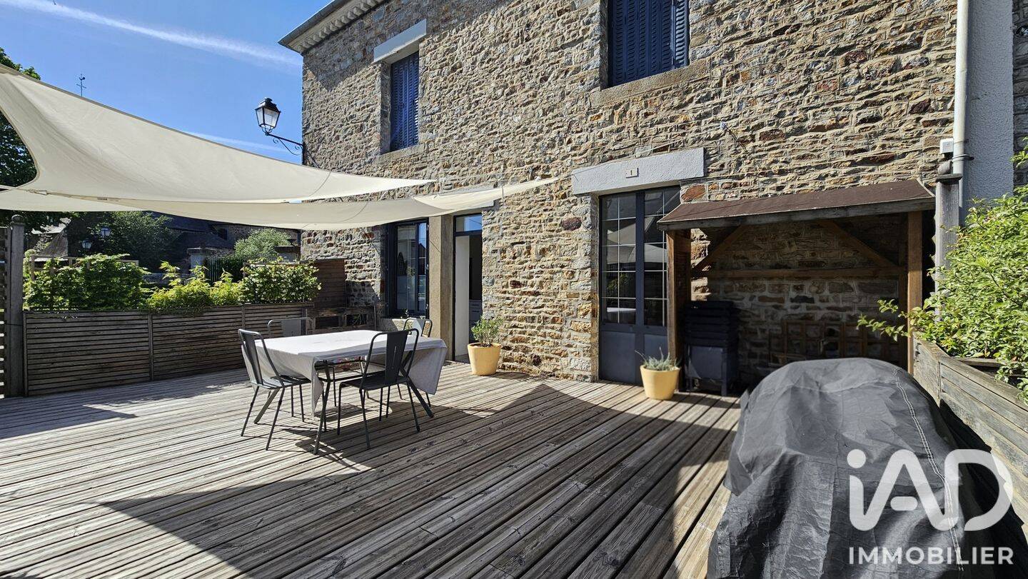 Maison 5 pièces 145 m² · à Saint-Médard-sur-Ille · 145 m² · 280 000 €