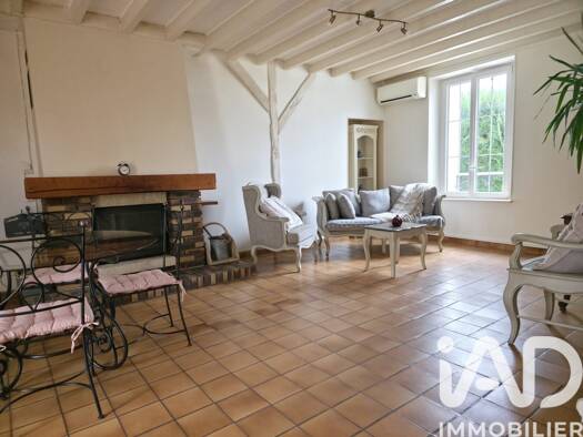 Maison à vendre 254 000 € 4 pièces 3 chambres 105 m² 855 m² de terrain Clos-Fontaine 77370