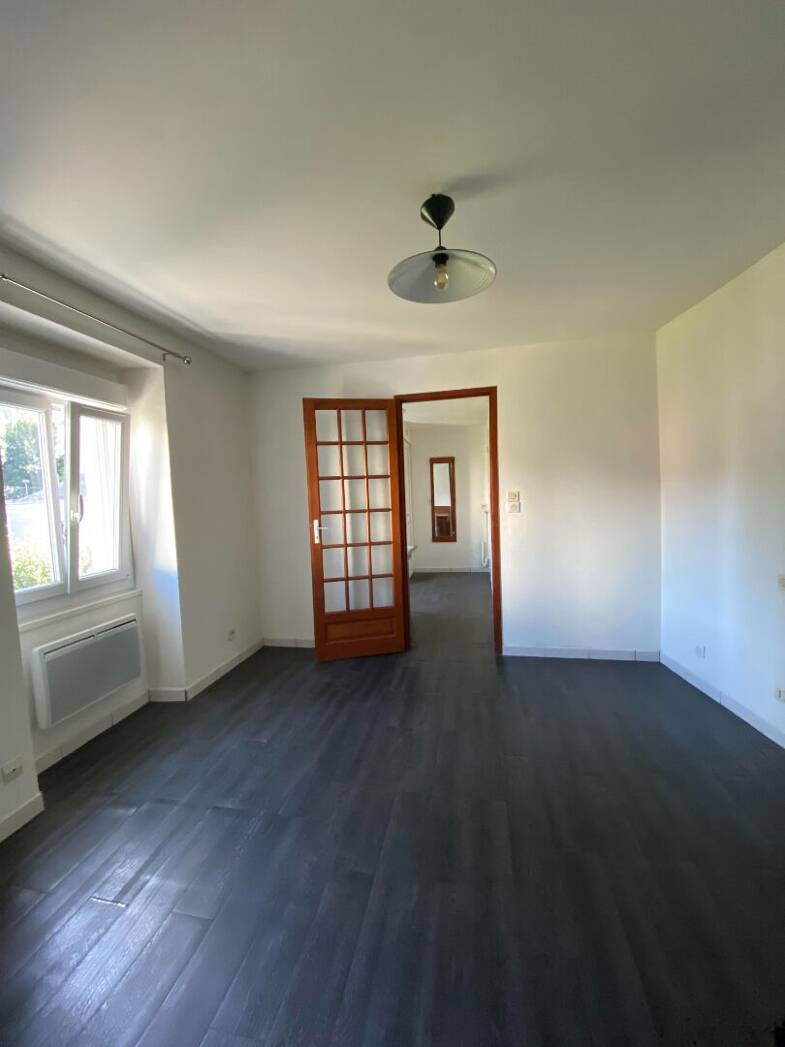 Appartement à louer 610 € 2 pièces 1 chambre 21 m² 1er étage Nantes 44000