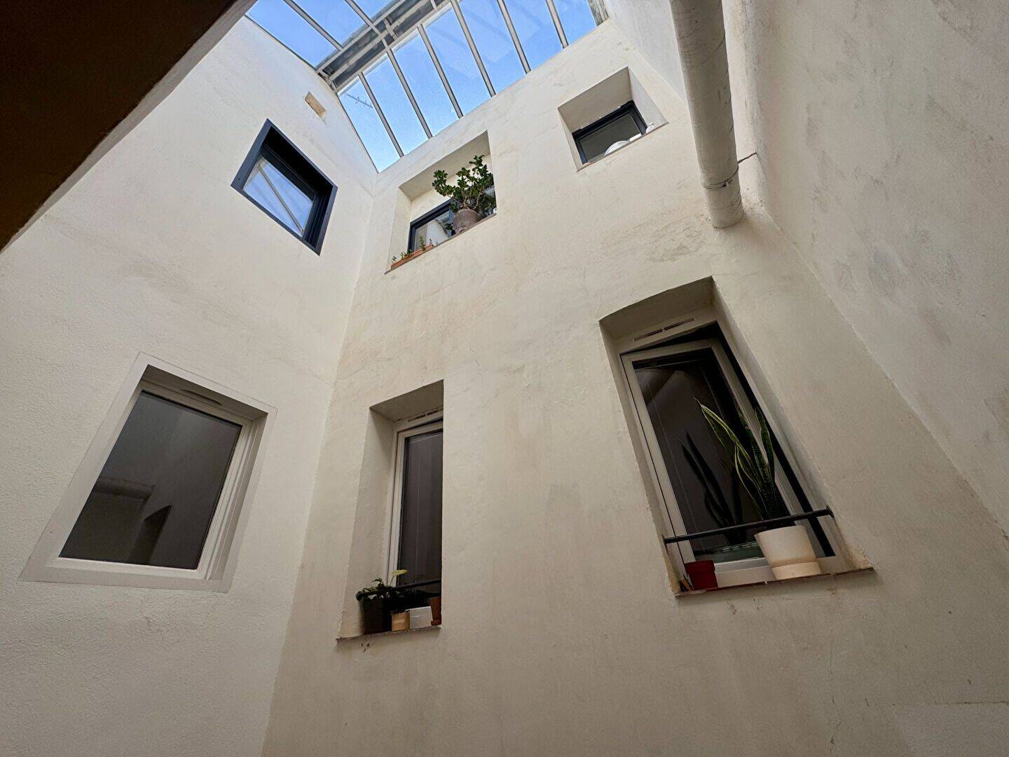 Appartement 1 pièce 23 m² · à Aix-en-Provence · 22,5 m² · 129 000 €