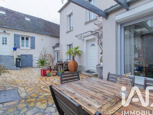 Maison à vendre 386 000 € 10 pièces 7 chambres 190 m² 232 m² de terrain Thomery 77810