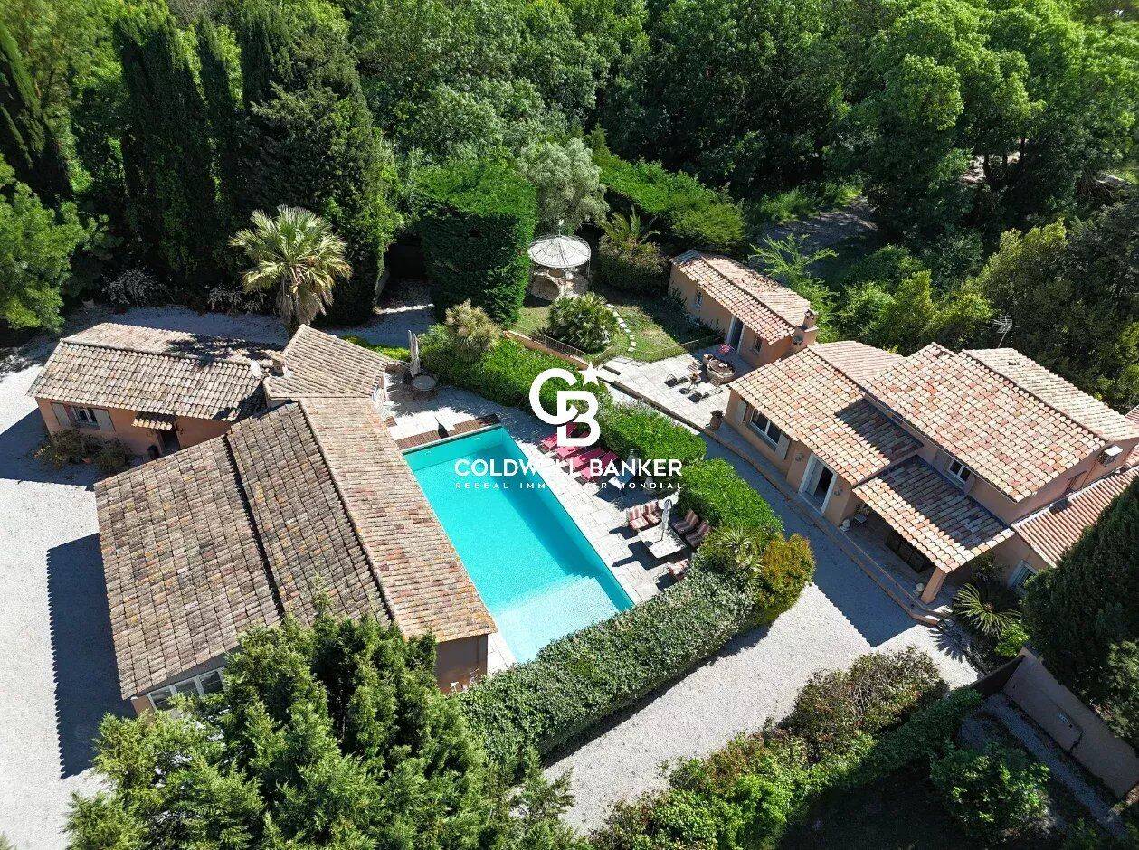 Maison 6 pièces 204 m² · à Roquebrune-sur-Argens · 204 m² · 1 145 000 €