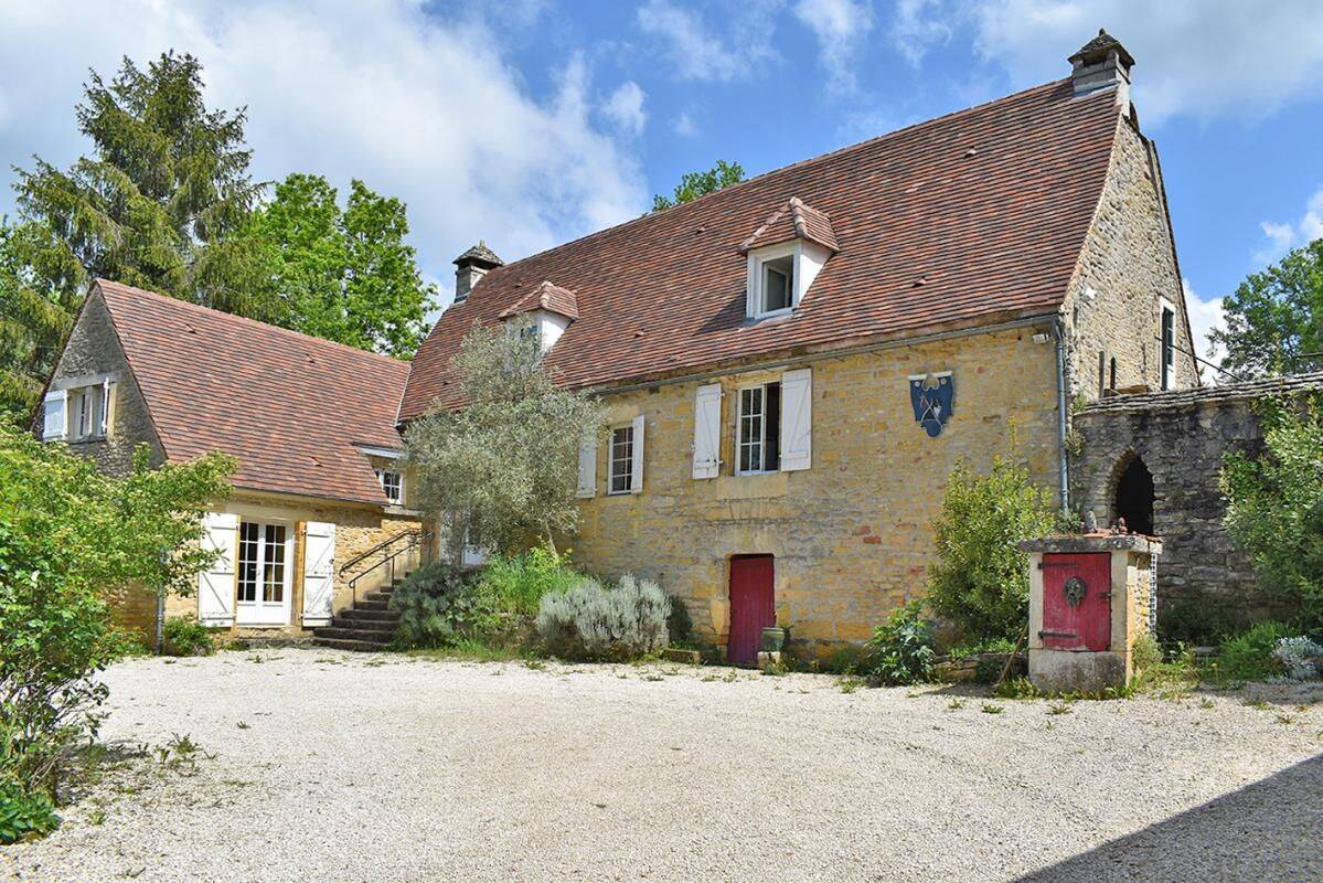 Maison 6 pièces 139 m² · à La Chapelle-Aubareil · 139 m² · 211 800 €
