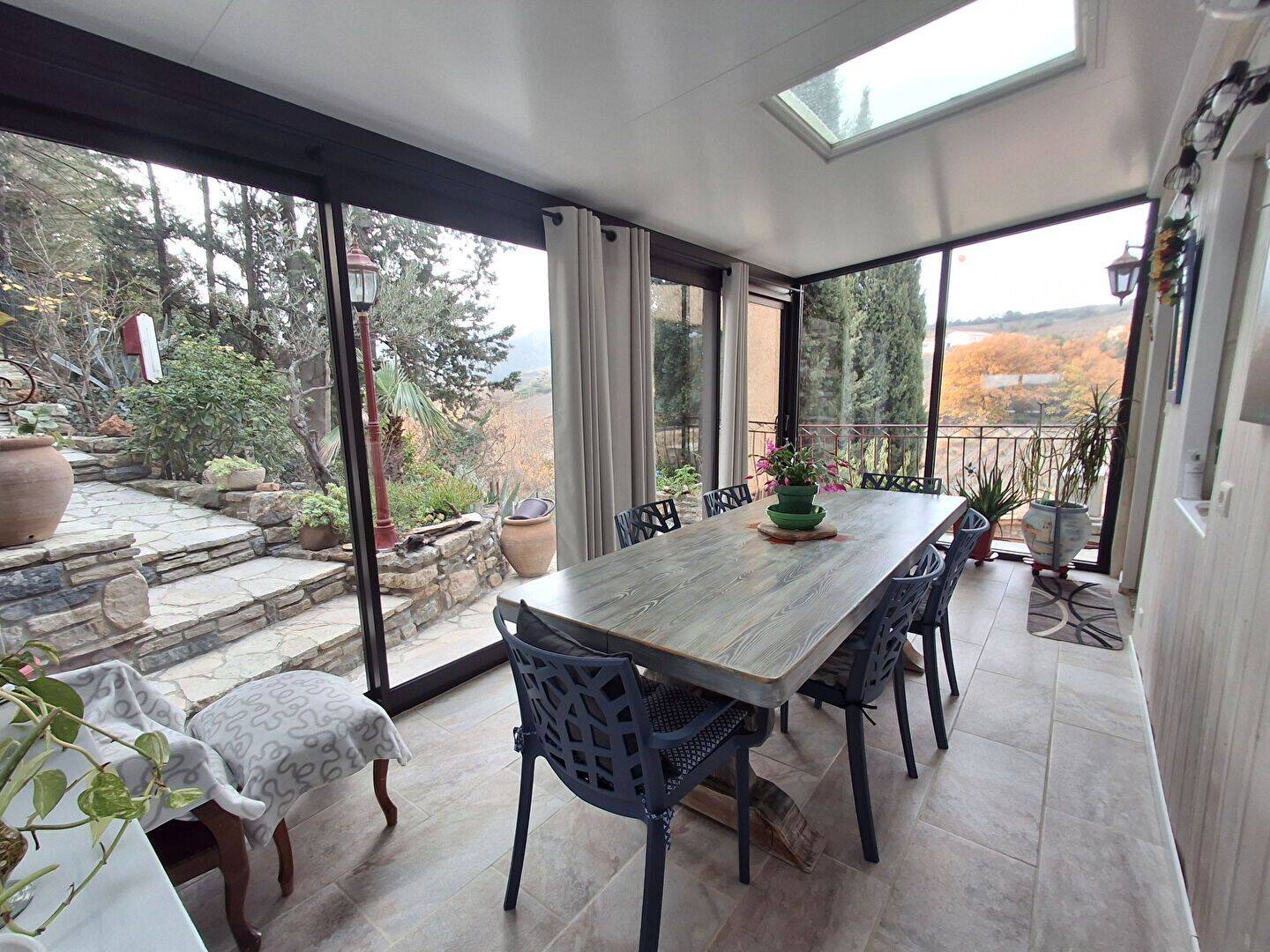 Maison 4 pièces 120 m² · à Villeneuve-les-Corbières · 120 m² · 264 000 €