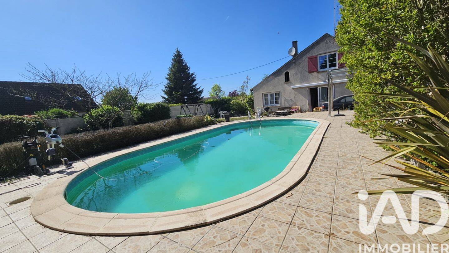 Maison 4 pièces 130 m² · à Villeblevin · 130 m² · 236 000 €