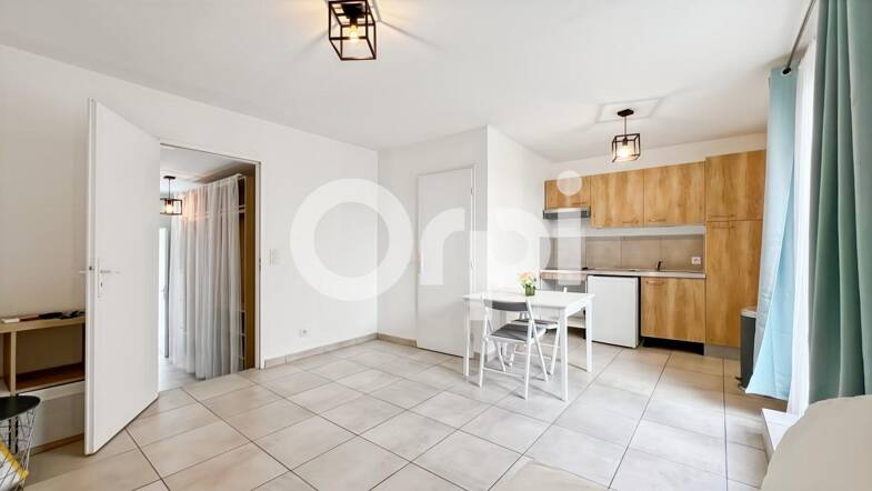 Appartement à louer 625 € 1 pièce 1 chambre 27 m² Nord Saint-Jean-de-Védas 34430