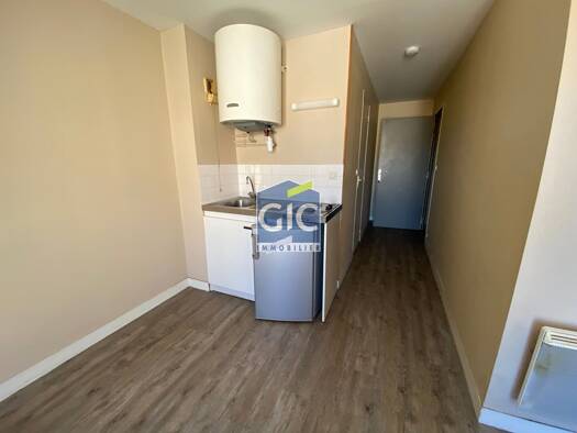 Appartement à louer 421 € 1 pièce 17 m² 2ème étage Sainte Thérèse-Demi Lune Caen 14000