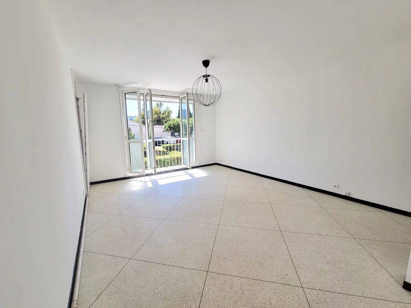 Appartement 3 pièces 62 m² · à Marignane · 62,3 m² · 1 200 €/mois