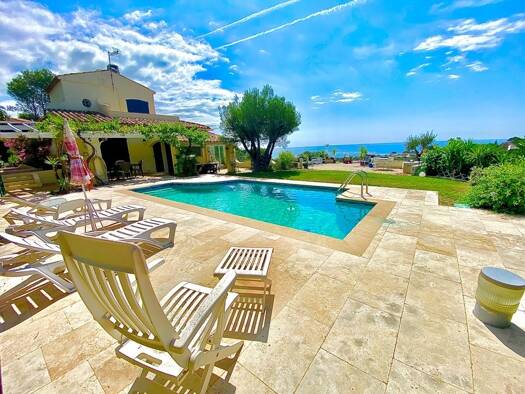 Maison à vendre 1 290 000 € 8 pièces 6 chambres 240 m² Saint Aygulf Fréjus 83370