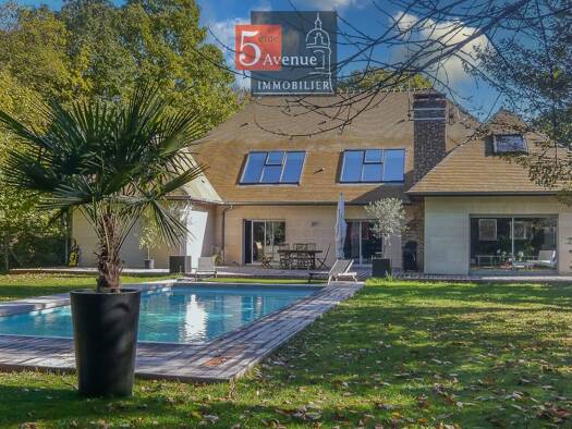 Maison à vendre 1 499 000 € 8 pièces 6 chambres 400 m² 5 150 m² de terrain Lamorlaye 60260