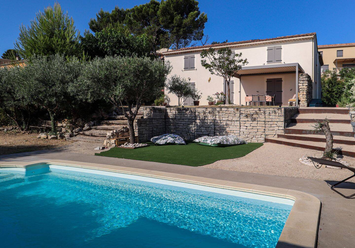 Maison 7 pièces 187 m² · à Châteauneuf-de-Gadagne · 187 m² · 678 000 €