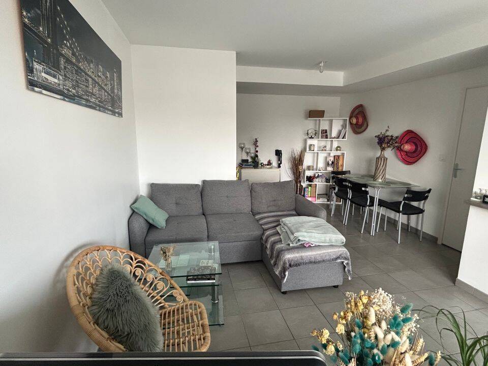 Appartement 3 pièces 62 m² · à Saint-Priest · 62 m² · 1 130 €