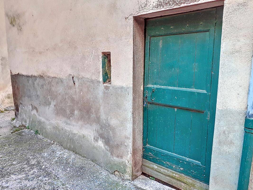 Appartement 1 pièce 17 m² · à Montfort-sur-Argens · 16,8 m² · 29 000 €