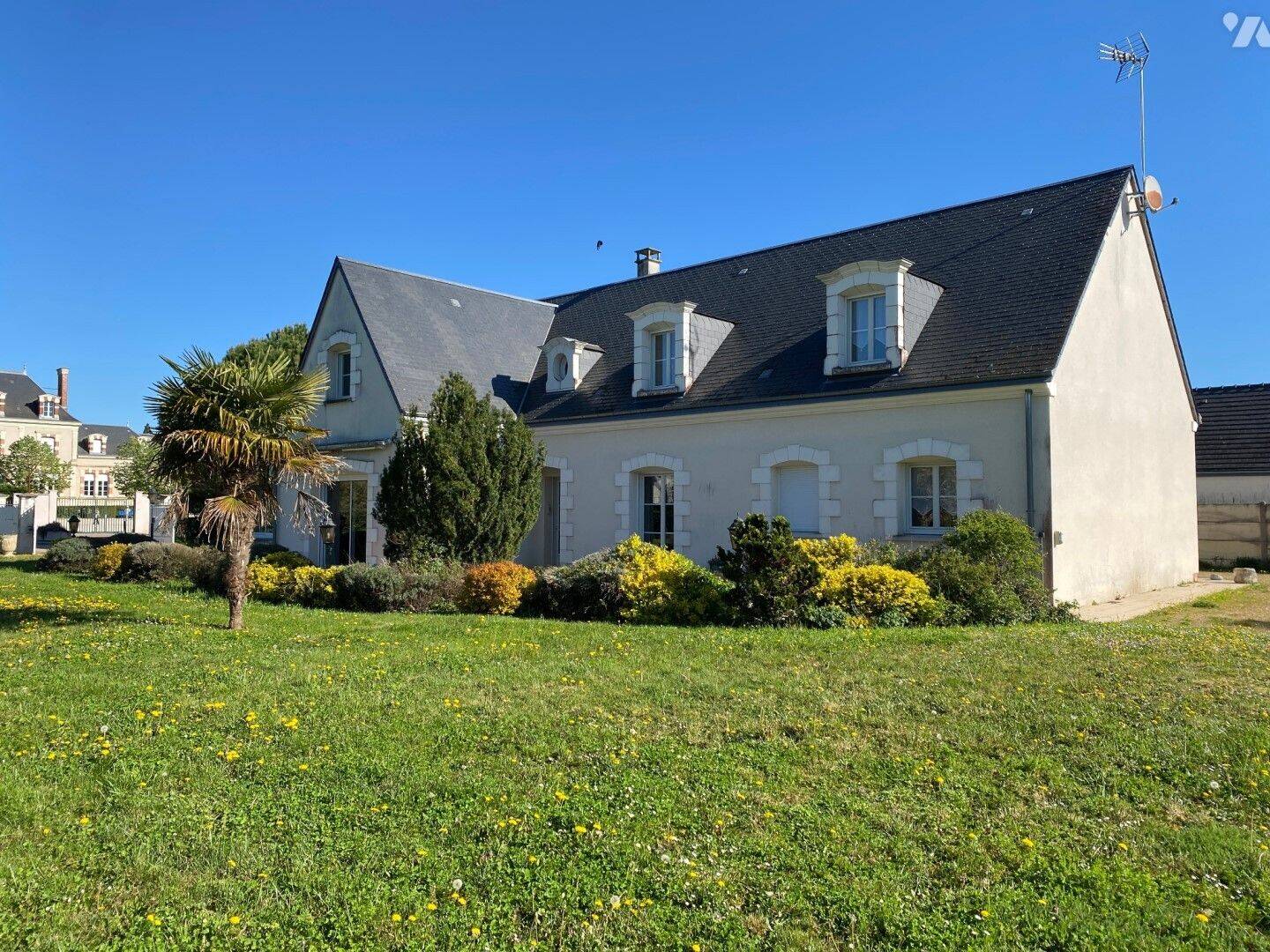 Maison 9 pièces 258 m² · à Le Controis-en-Sologne · 258 m² · 490 000 €